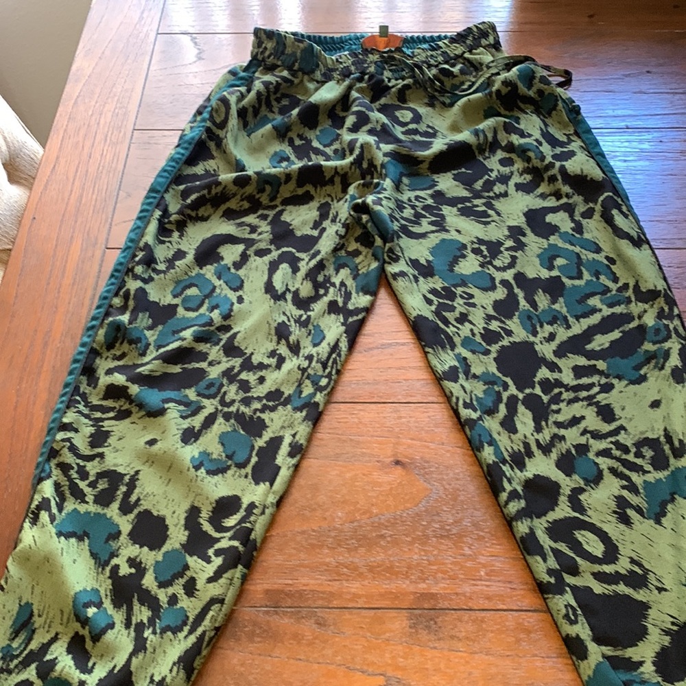 2-pc pants set - Picture 6 of 13